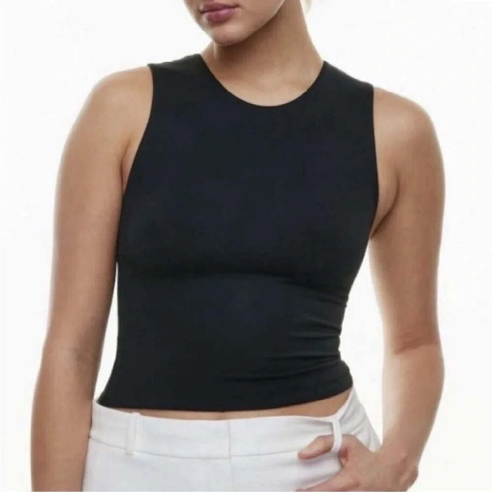 Babaton Contour Black Sleeveless Top - Picture 1 of 11